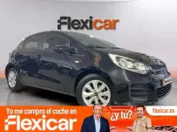 Usado Kia Rio 84 CV (61 kW) 2017 Negro Berlina
