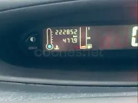 Usado Citroën Xsara Picasso 110 CV (80 kW) 2004 Gris / plata Monovolumen