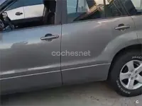 Usado Suzuki Grand Vitara 129 CV (94 kW) 2007 Gris / plata SUV