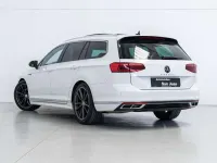 Usado VW Passat R-line 200 CV (147 kW) 2021 Blanco Familiar