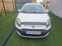 Usado Fiat Punto Active 69 CV (50 kW) 2011 Blanco Utilitario