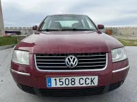 Używany VW Passat Highline 150 KM (110 kW) 2002 Czerwony Sedan/Limuzyna