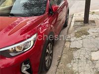 Usado Kia Stonic 100 CV (73 kW) 2021 Rojo SUV