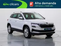 Usado Skoda Karoq Selection 116 CV (85 kW) 2025 Blanco SUV