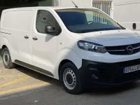 Usado Opel Vivaro 120 HP (88 kW) 2022 Branco Monovolume