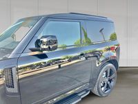 Usado Land Rover Defender SE Dynamic 249 HP (183 kW) 2025 Preto SUV