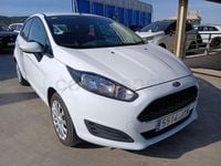 Usado Ford Fiesta Trend 75 CV (55 kW) 2016 Blanco Berlina