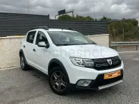 Usado Dacia Sandero Stepway 90 CV (66 kW) 2017 Blanco Berlina