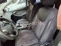Usado Ford Focus Trend 125 CV (91 kW) 2013 Gris / plata Berlina