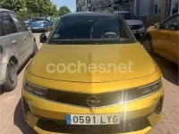 Usado Opel Astra Ultimate 130 CV (95 kW) 2022 Amarillo Utilitario