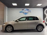 Usado VW Golf VII Advance 115 HP (84 kW) 2020 Cinzento Sedan