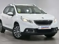 Usado Peugeot 2008 Active 92 CV (67 kW) 2015 Blanco SUV