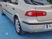 Usado Renault Laguna II Dynamique 120 CV (88 kW) 2005 Verde Berlina