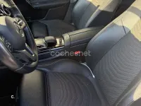 Usado Mercedes A180 109 CV (80 kW) 2018 Gris / plata Berlina