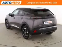 Usado Peugeot 2008 GT 131 CV (96 kW) 2023 Gris SUV