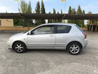 Usado Toyota Corolla Sol 116 CV (85 kW) 2004 Gris / plata Berlina