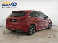 Usado Mercedes B200 150 CV (110 kW) 2020 Rojo Utilitario