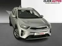 Usado Kia Stonic 84 CV (61 kW) 2024 Negro SUV