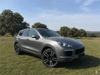 Usado Porsche Cayenne Diesel 262 CV (192 kW) 2015 Gris / plata SUV