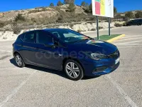 Usado Opel Astra Ultimate 122 CV (89 kW) 2021 Azul Berlina