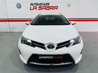 Usado Toyota Auris Touring Sports Business Edition 132 CV (97 kW) 2015 Blanco Familiar