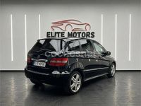 Usado Mercedes B200 140 CV (102 kW) 2009 Negro Monovolumen