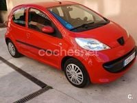 Usado Peugeot 107 68 CV (50 kW) 2007 Rojo Utilitario
