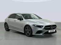 Usado Mercedes A150 150 CV (110 kW) 2022 Gris plata