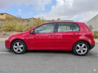 Usado VW Golf V GT 140 CV (102 kW) 2007 Rojo Berlina