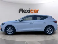 Usado Seat Leon Style 116 CV (85 kW) 2025 Blanco Familiar