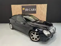 Usado Mercedes C160 122 CV (89 kW) 2006 Negro Coupe