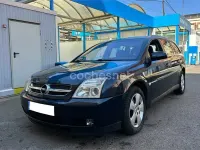 Usado Opel Vectra Elegance 177 CV (130 kW) 2005 Negro Familiar