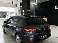Usado Seat Leon ST FR 150 CV (110 kW) 2021 Gris Familiar