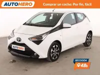 Usado Toyota Aygo Play 72 CV (52 kW) 2021 Blanco Utilitario