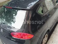 Usado Seat Leon Reference 105 CV (77 kW) 2010 Negro Utilitario