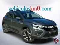 Usado Dacia Sandero Expression 91 CV (66 kW) 2025 Gris / plata Utilitario