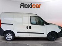 Usado Fiat Doblò Easy 95 CV (69 kW) 2022 Blanco Monovolumen