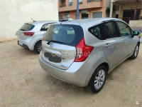 Usado Nissan Note Acenta 90 CV (66 kW) 2015 Gris / plata Utilitario