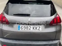 Usado Peugeot 2008 Style 82 CV (60 kW) 2018 Gris / plata SUV