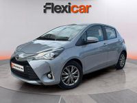 Usado Toyota Yaris Active 69 CV (50 kW) 2019 Gris Utilitario