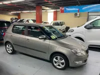 Używany Skoda Fabia Ambition 60 KM (44 kW) 2011 Beżowy Sedan/Limuzyna