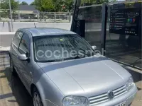 Usado VW Golf IV Advance 110 CV (80 kW) 2002 Gris / plata Berlina