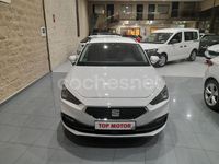 Usado Seat Leon Style 130 CV (95 kW) 2020 Blanco Familiar