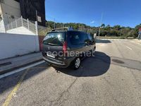 Usado Peugeot 807 120 CV (88 kW) 2007 Violeta / lila Monovolumen