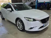 Usado Mazda 6 Luxury 175 CV (128 kW) 2015 Gris / plata Familiar