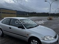 Usado Honda Civic LS 114 CV (83 kW) 1999 Gris / plata Berlina