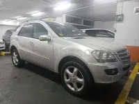 Usado Mercedes ML320 224 CV (164 kW) 2007 Gris / plata SUV