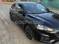 Usado Ford Focus ST-Line 125 CV (91 kW) 2018 Negro Berlina