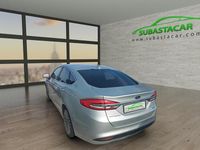 Usado Ford Mondeo Titanium 187 CV (137 kW) 2021 Gris plata metalizado Berlina