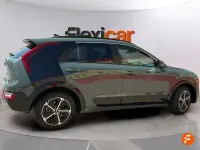 Usado Kia Niro 141 CV (103 kW) 2022 Verde SUV
